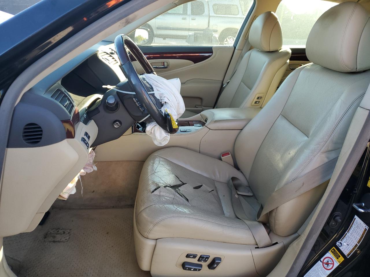 2008 Lexus Ls 460 VIN: JTHBL46F385070379 Lot: 82557025