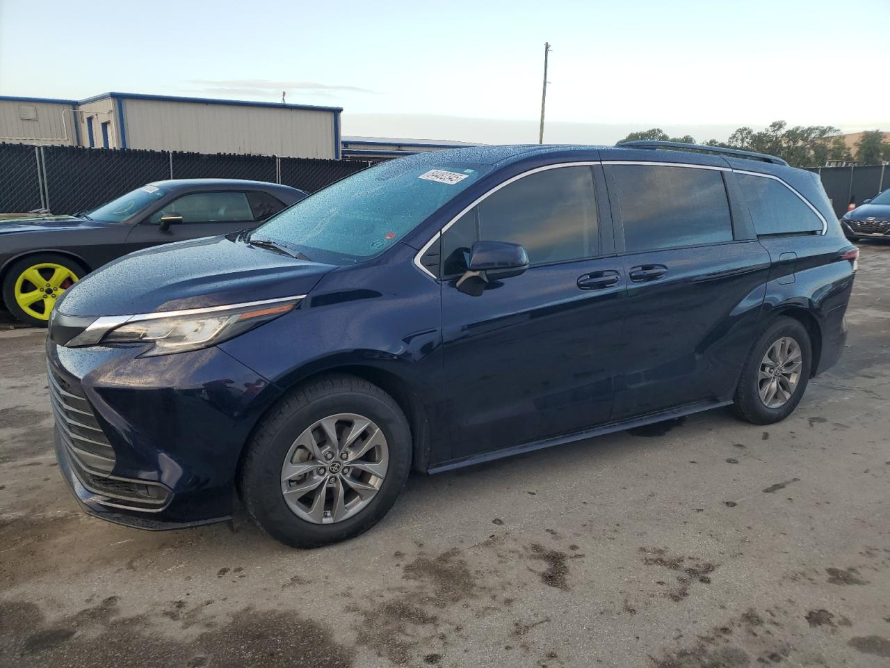 2022 Toyota Sienna Le