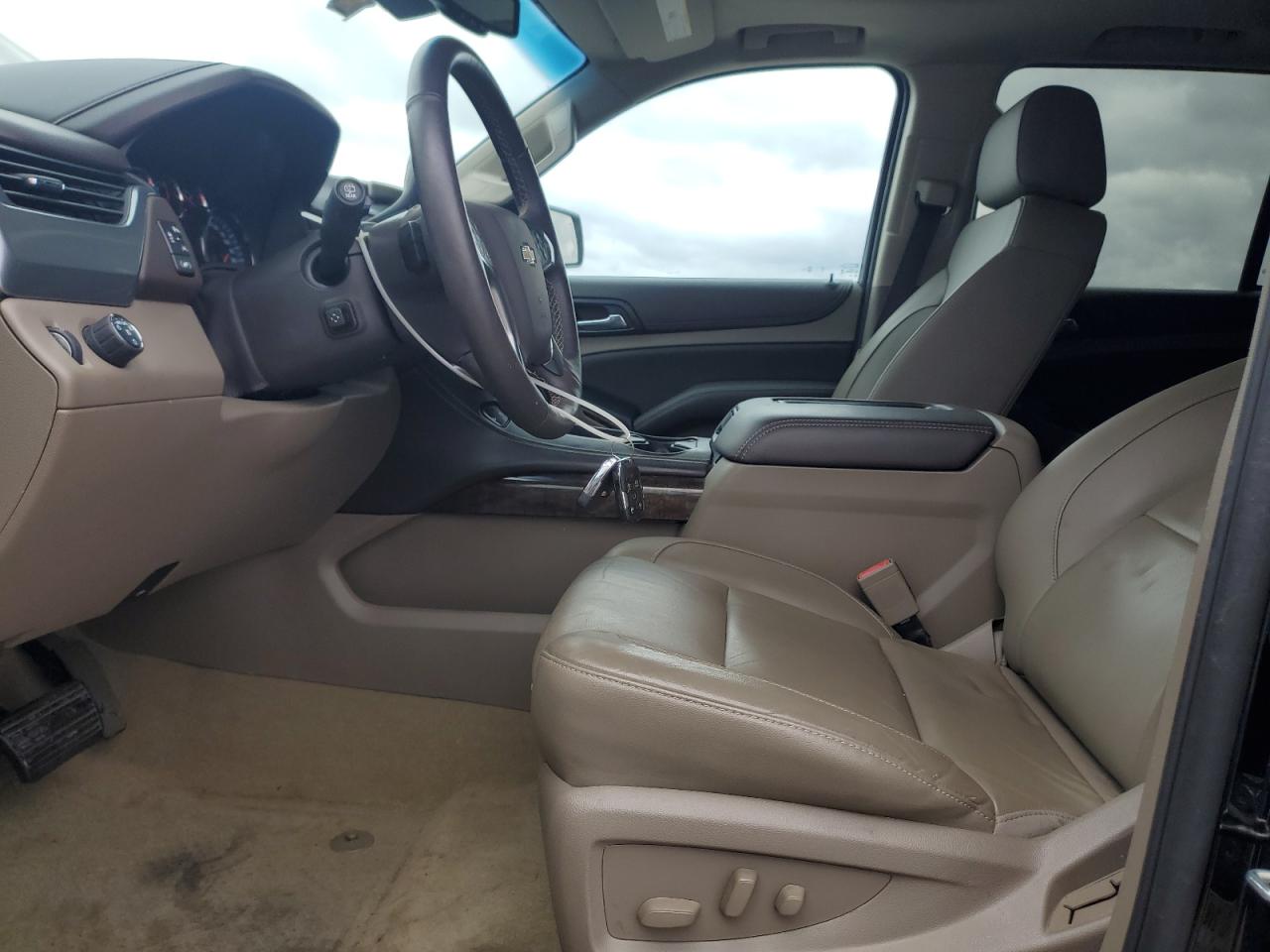 2017 Chevrolet Tahoe C1500 Lt VIN: 1GNSCBKC5HR113962 Lot: 89731055