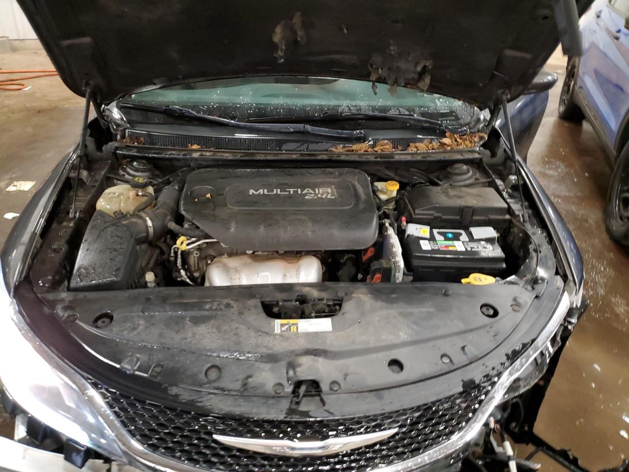 2015 Chrysler 200 Limited VIN: 1C3CCCAB6FN605405 Lot: 89709615