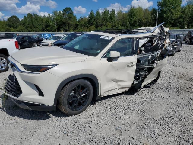 TOYOTA GRAND HIGH 2024