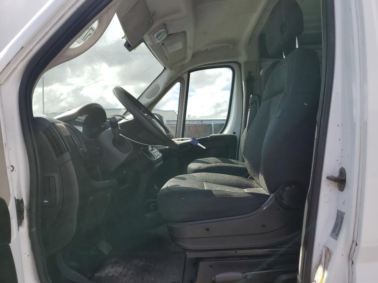 2017 Ram Promaster 1500 1500 Standard VIN: 3C6TRVAG7HE552424 Lot: 85719715