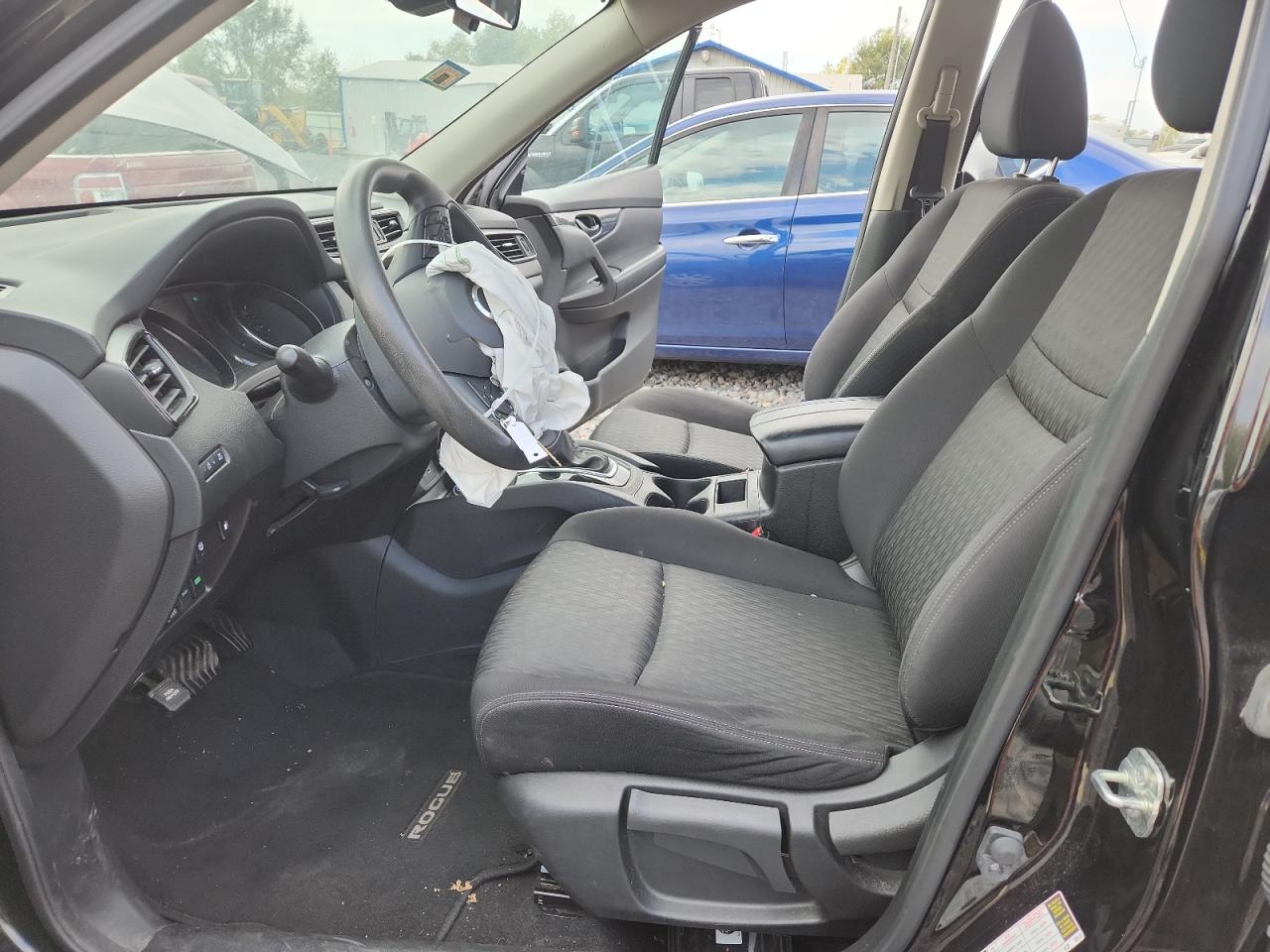 2020 Nissan Rogue S VIN: JN8AT2MV2LW123902 Lot: 82321065