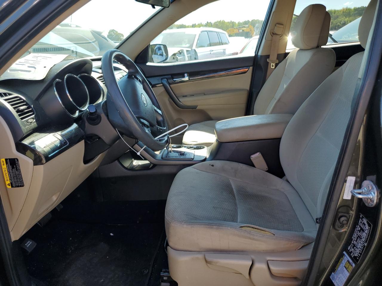 2012 Kia Sorento Base VIN: 5XYKT3A11CG246014 Lot: 81492465