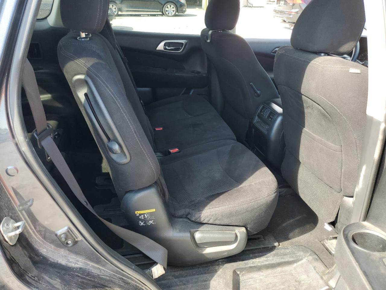 2014 Nissan Pathfinder S VIN: 5N1AR2MN1EC699099 Lot: 86151385