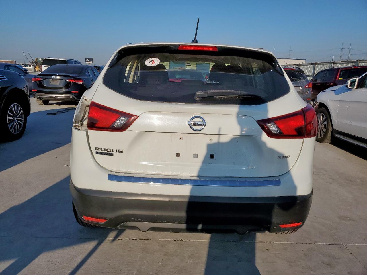 2017 Nissan Rogue Sport S VIN: JN1BJ1CRXHW102374 Lot: 84483375