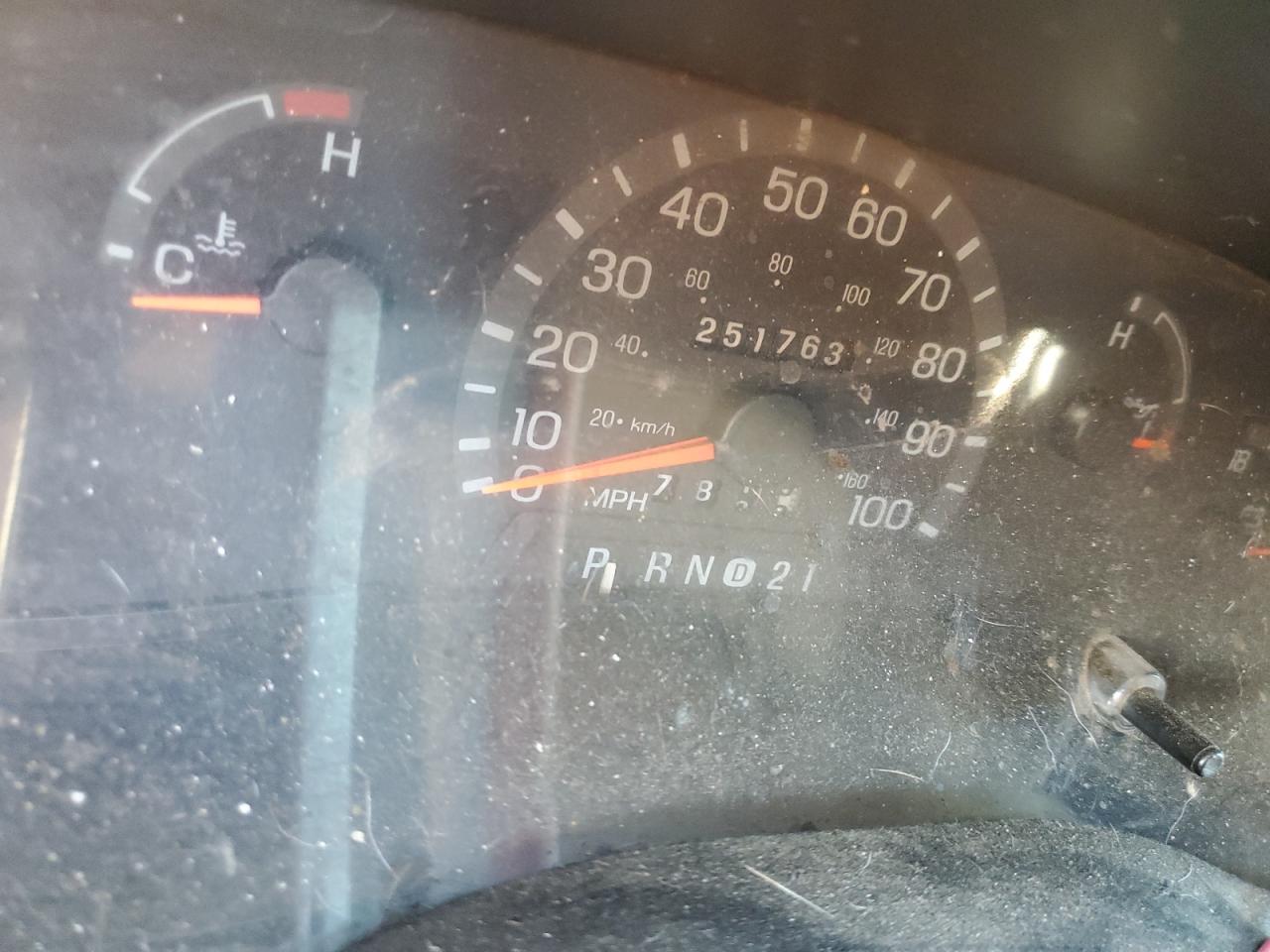 2000 Ford Econoline E150 Van VIN: 1FTRE14W9YHA26249 Lot: 86316985