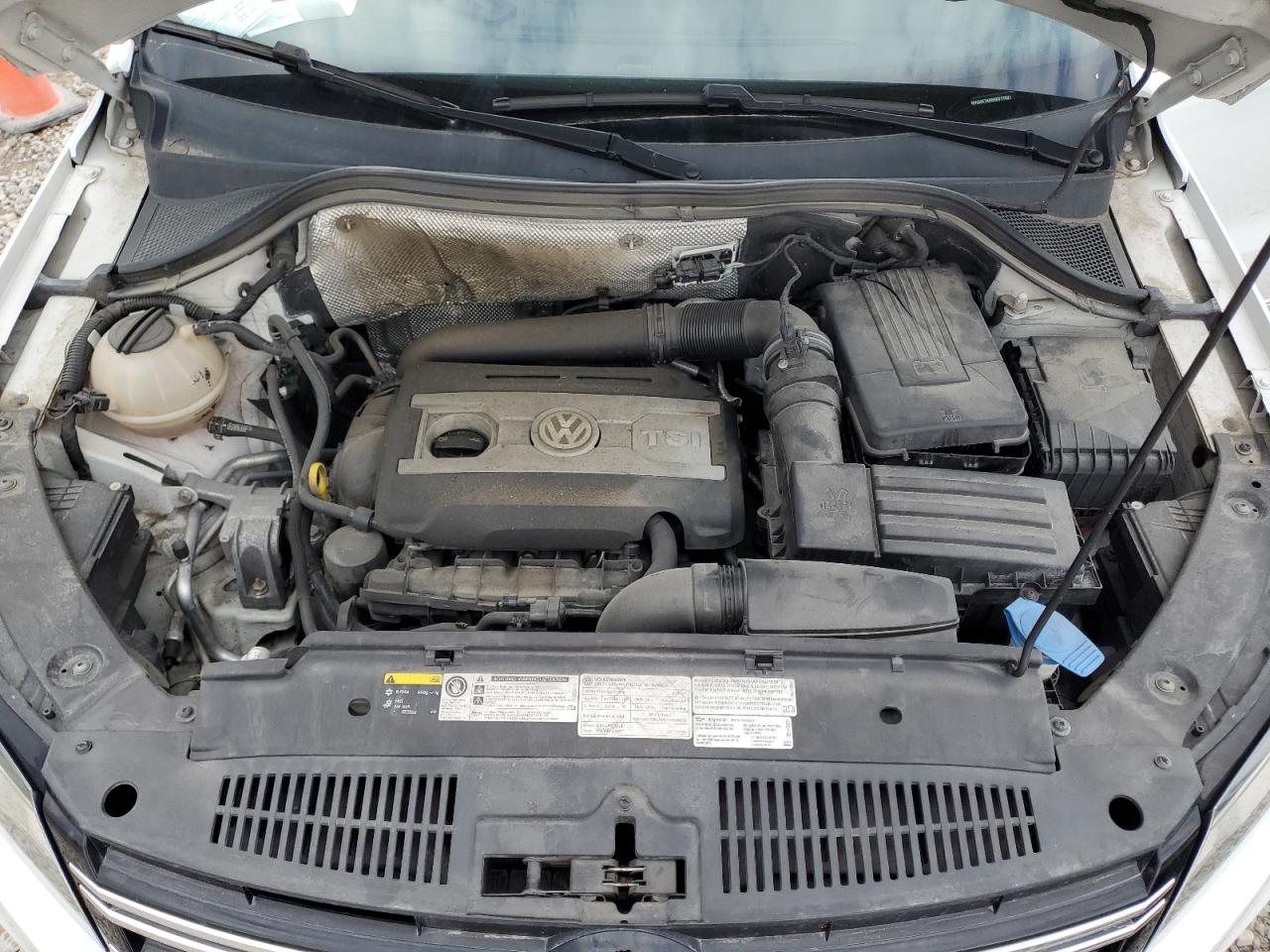 2017 Volkswagen Tiguan Sport VIN: WVGUV7AX0HK011521 Lot: 82466265