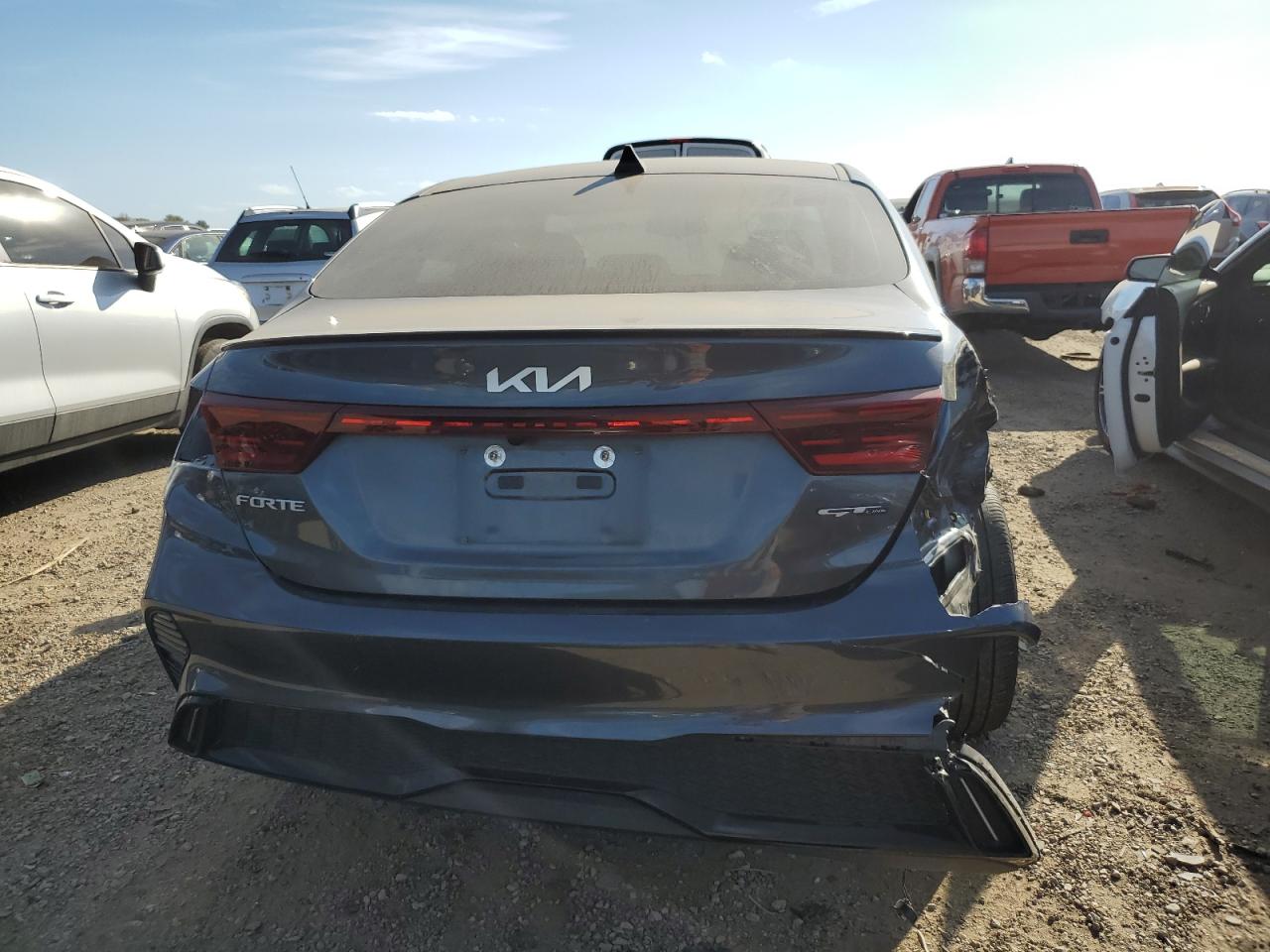 2024 Kia Forte Gt Line VIN: 3KPF54AD2RE753683 Lot: 82249015