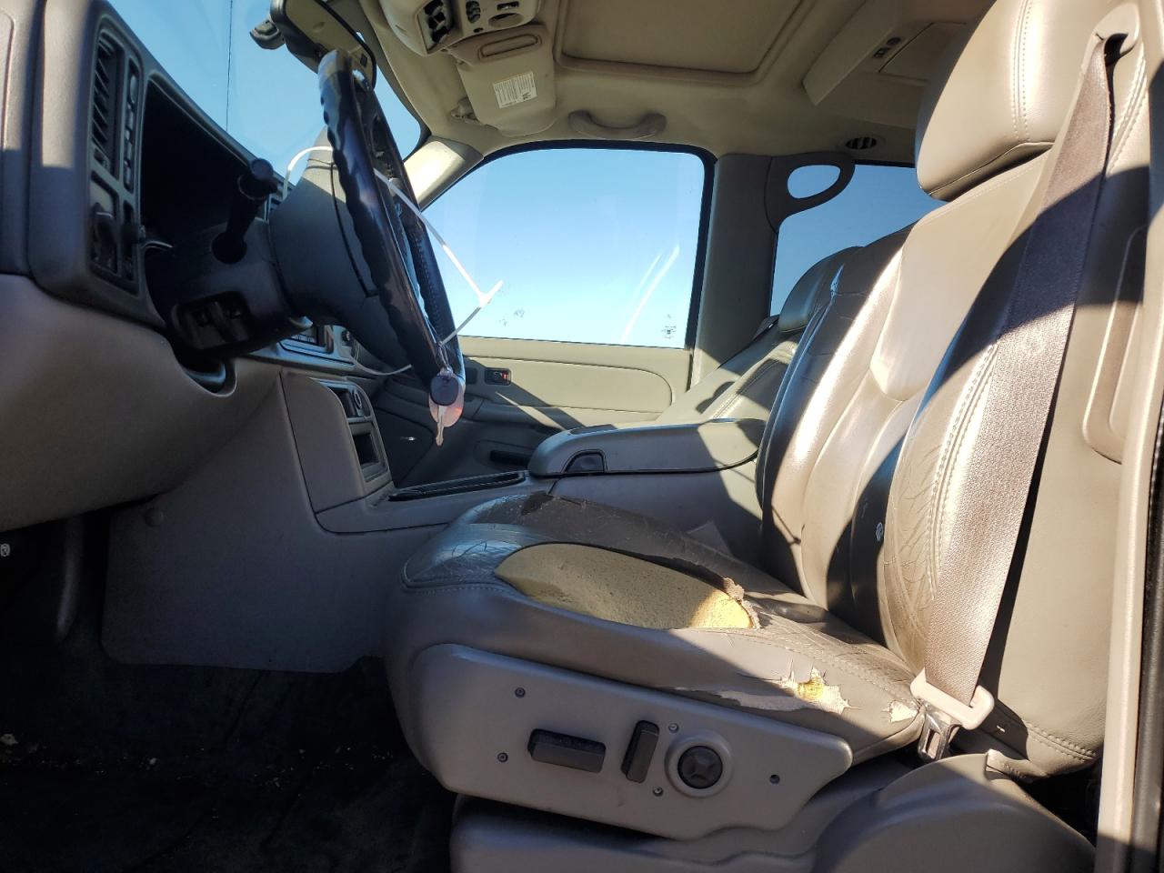 2005 GMC Yukon Xl K1500 VIN: 3GKFK16Z85G284582 Lot: 86864605