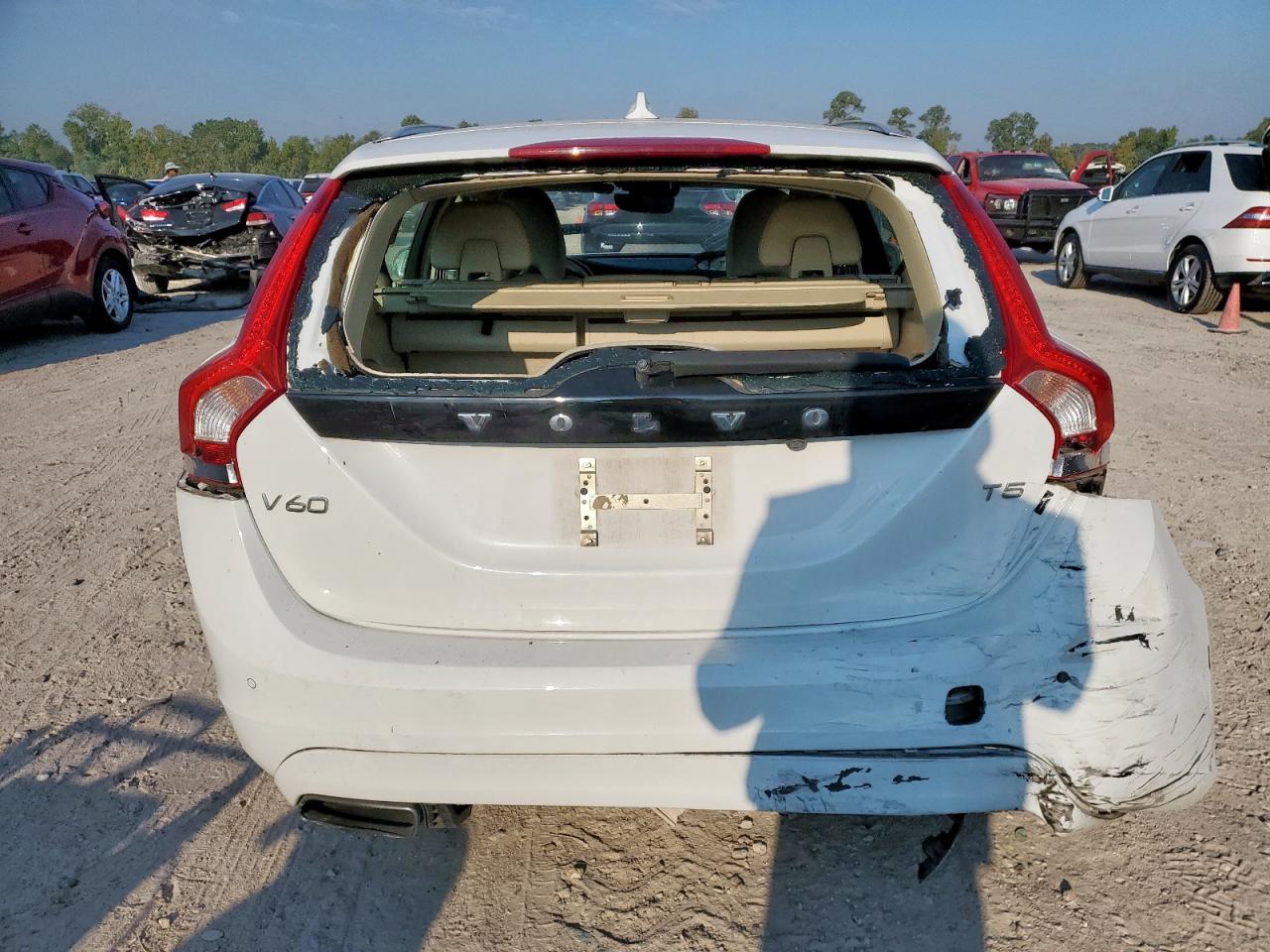 2015 Volvo V60 Premier VIN: YV140MEK5F1227233 Lot: 84577365