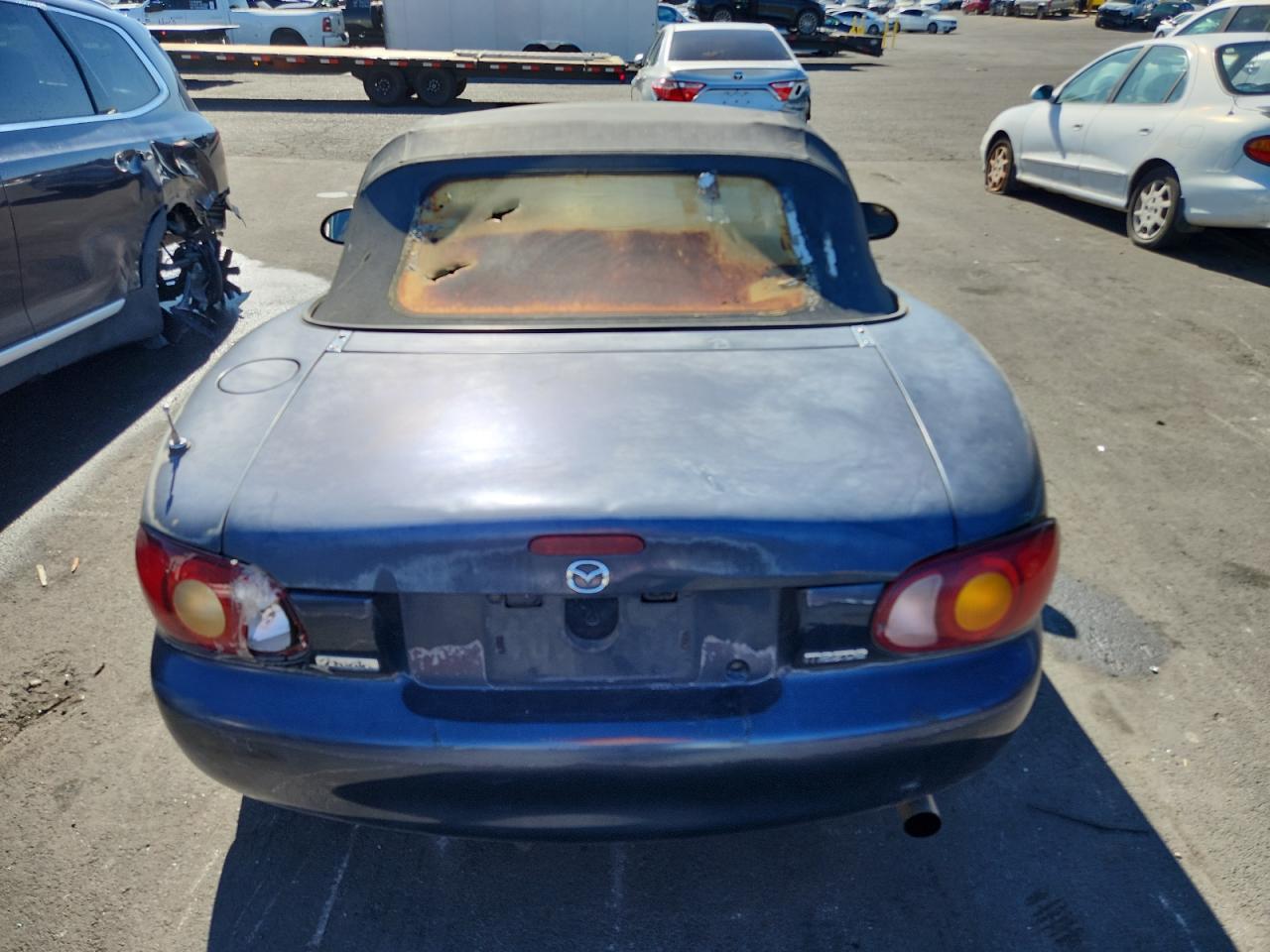2000 Mazda Mx-5 Miata Base VIN: JM1NB3537Y0155614 Lot: 91103565