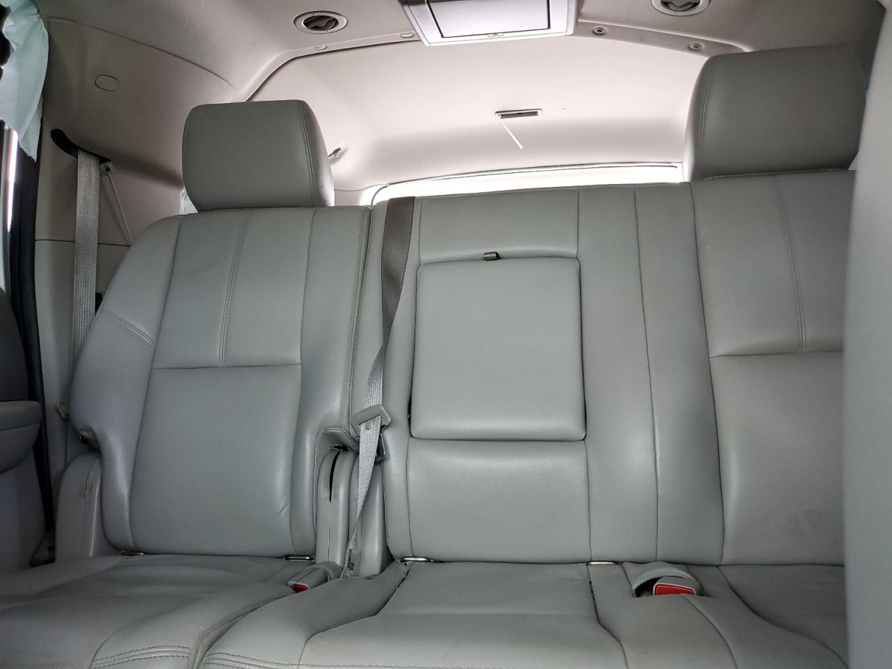 2012 Chevrolet Suburban K1500 Lt VIN: 1GNSKJE71CR127085 Lot: 81921155