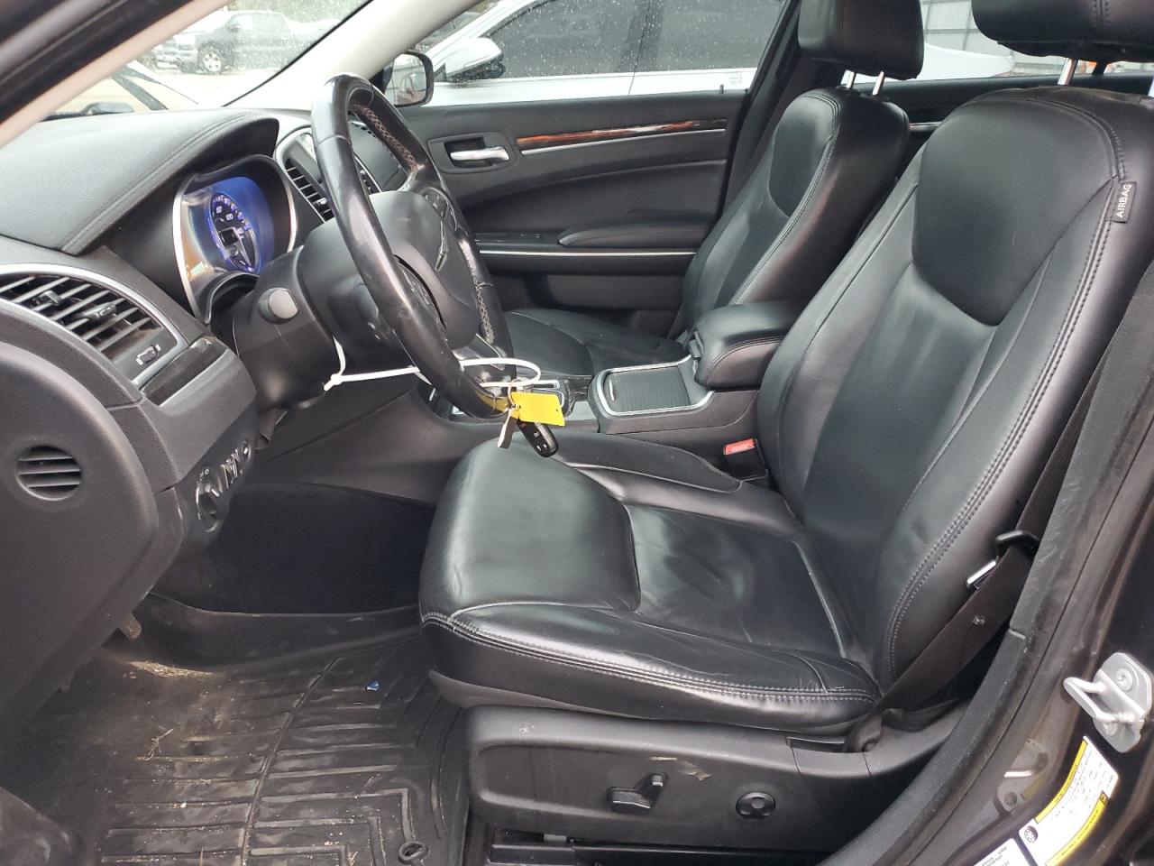 2015 Chrysler 300 Limited VIN: 2C3CCAAGXFH780684 Lot: 90002945