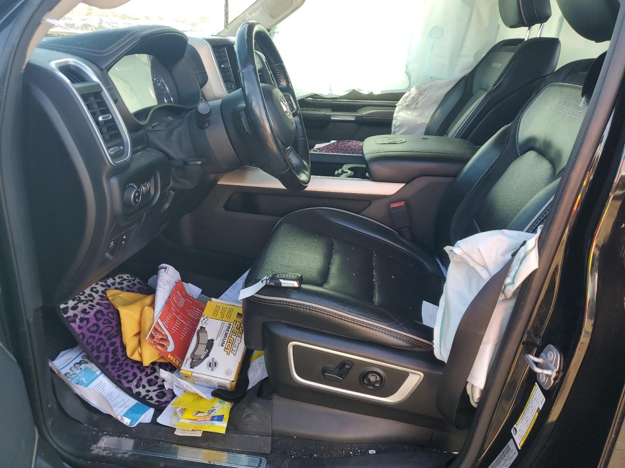 2019 Ram 1500 Laramie VIN: 1C6SRFJT6KN823247 Lot: 92036195