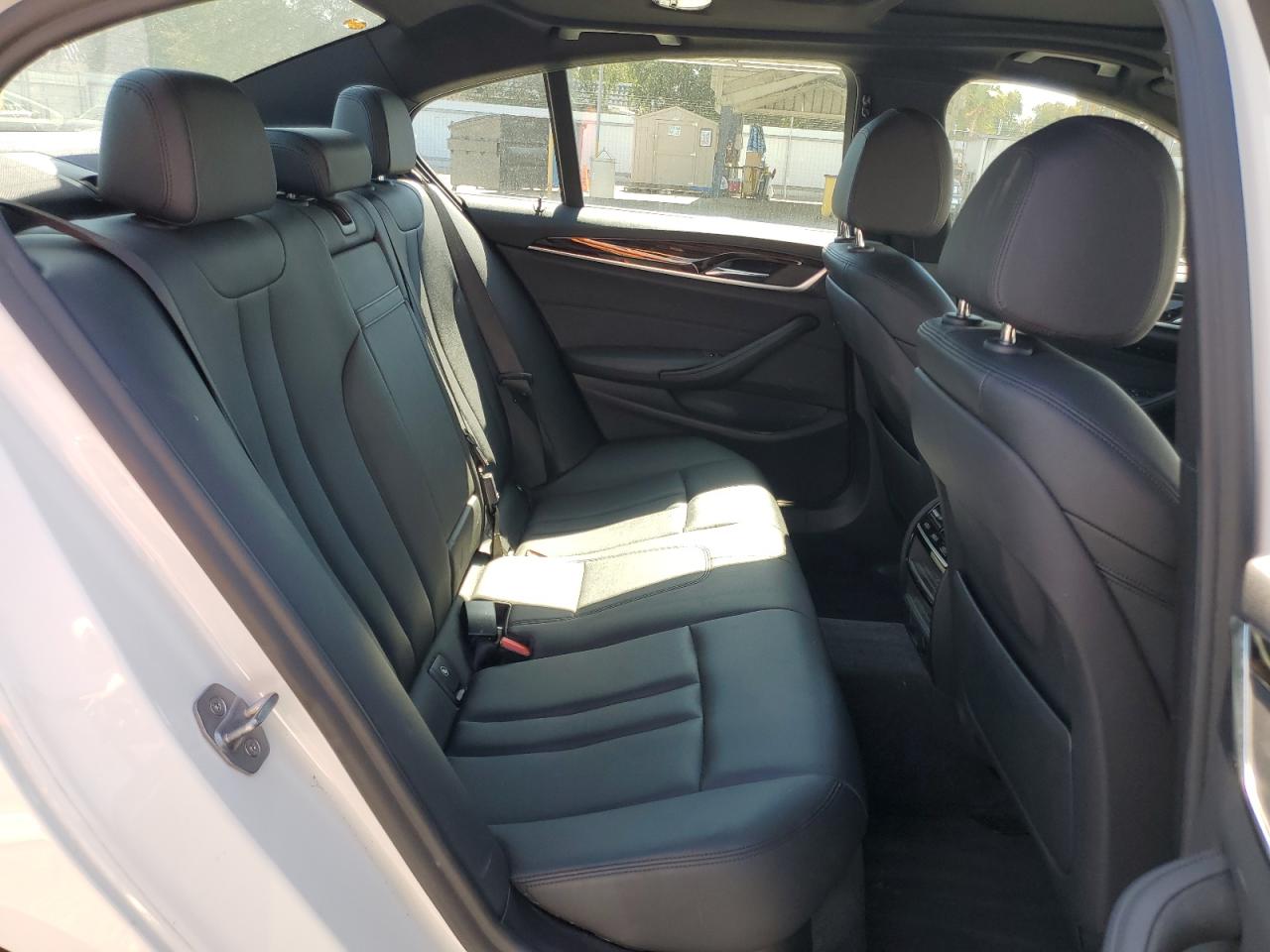 2018 BMW 530E VIN: WBAJA9C53JB251207 Lot: 82138955