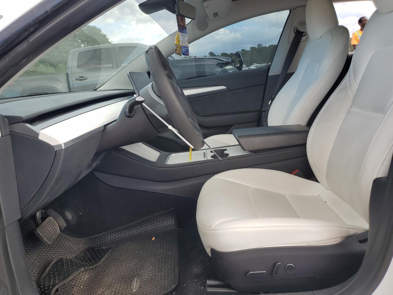 2023 Tesla Model 3 VIN: 5YJ3E1EA8PF562813 Lot: 82222565