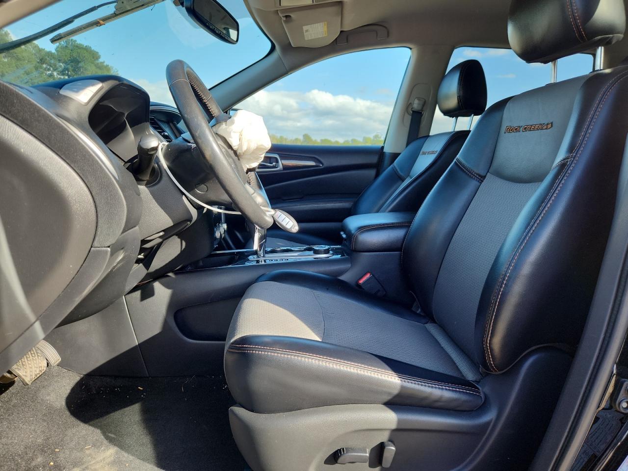 2019 Nissan Pathfinder S VIN: 5N1DR2MM1KC648699 Lot: 85578805