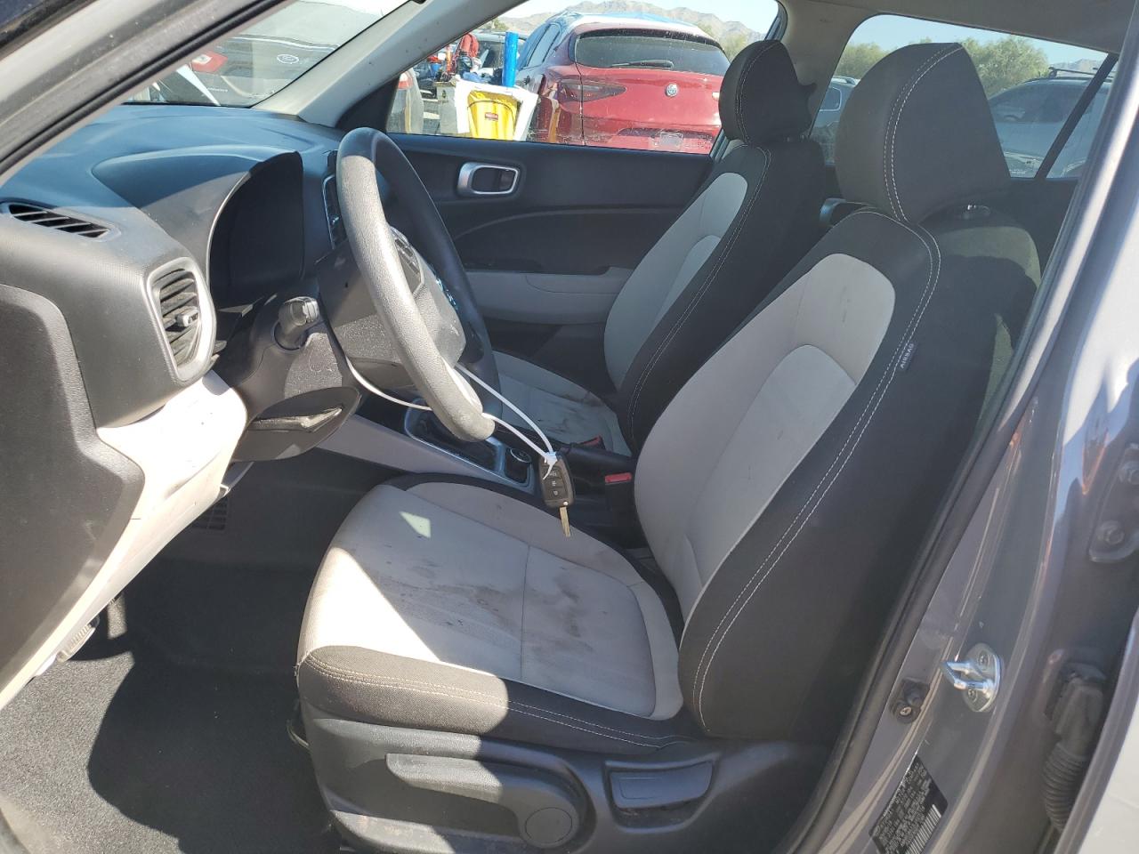 2020 Hyundai Venue Sel VIN: KMHRC8A33LU025716 Lot: 85589975