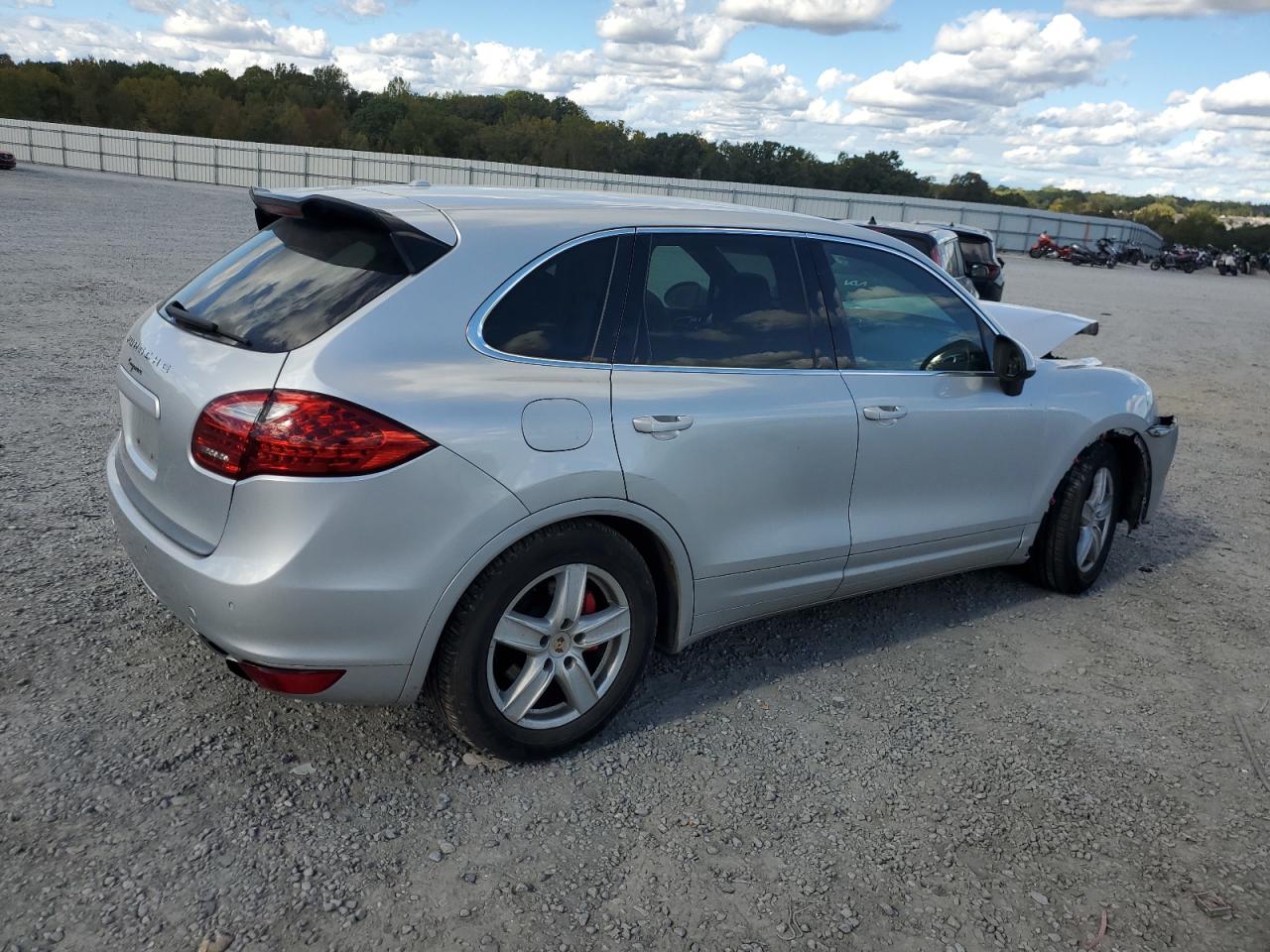 2012 Porsche Cayenne silver null gas WP1AA2A2XCLA11053 photo #4