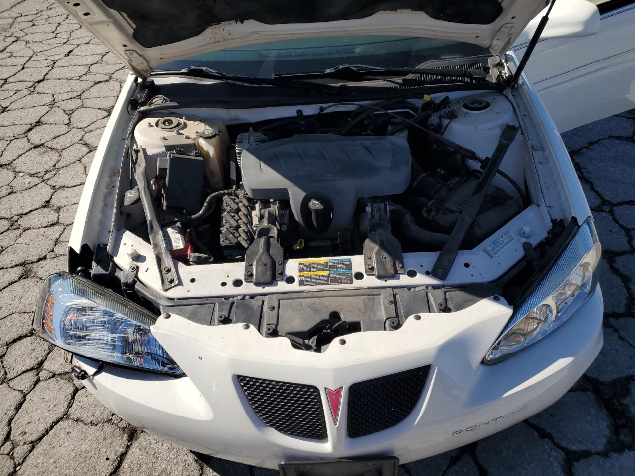 2008 Pontiac Grand Prix VIN: 2G2WP552381176011 Lot: 90858835