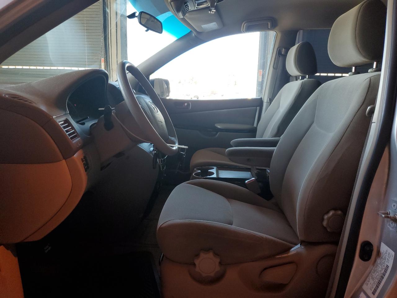 2004 Toyota Sienna Ce VIN: 5TDZA23C94S067964 Lot: 84946475