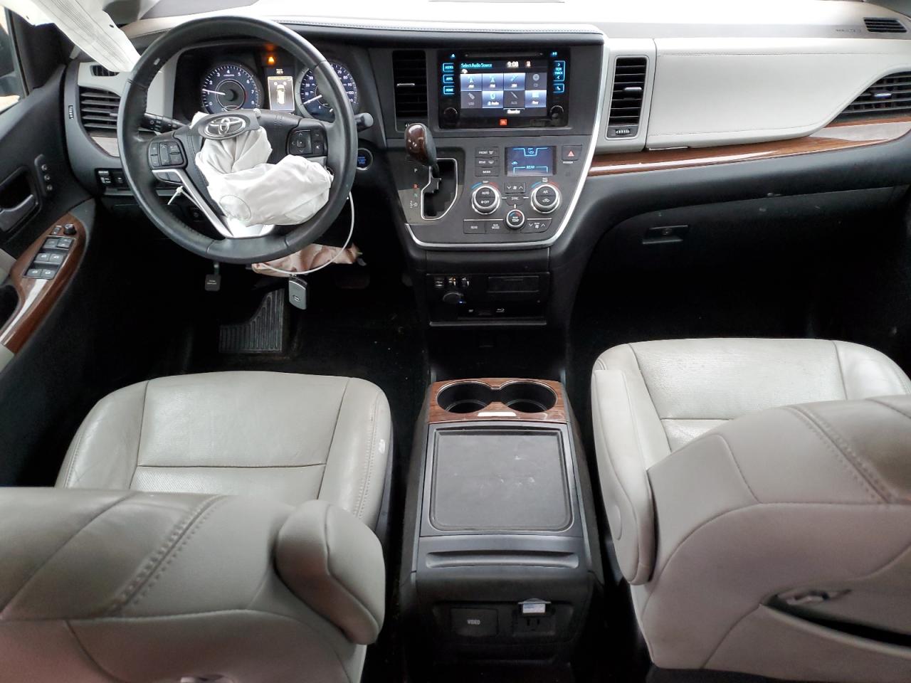 2015 Toyota Sienna Xle VIN: 5TDDK3DC6FS125513 Lot: 82234105