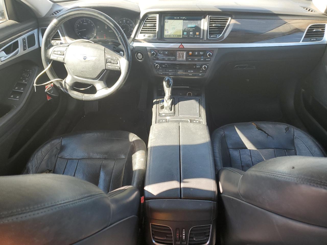 2015 Hyundai Genesis 3.8L VIN: KMHGN4JE4FU096181 Lot: 82754075