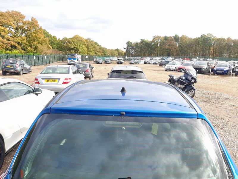 2011 TOYOTA YARIS 1.33 VVT-I T SPIRIT NAV 5DR [6]