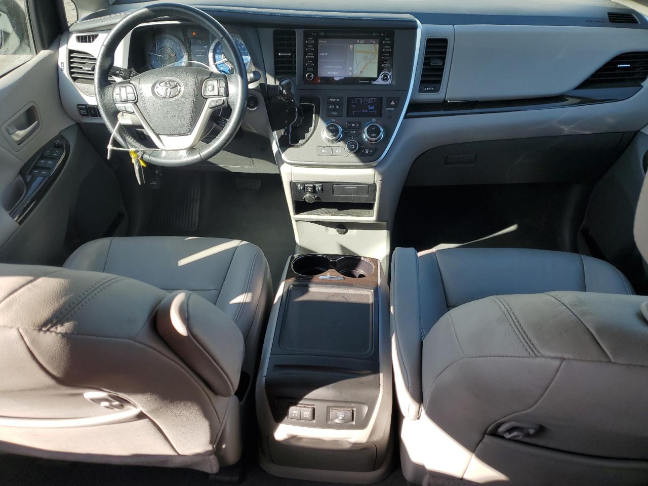 2020 Toyota Sienna Xle VIN: 5TDYZ3DC5LS041613 Lot: 84788495