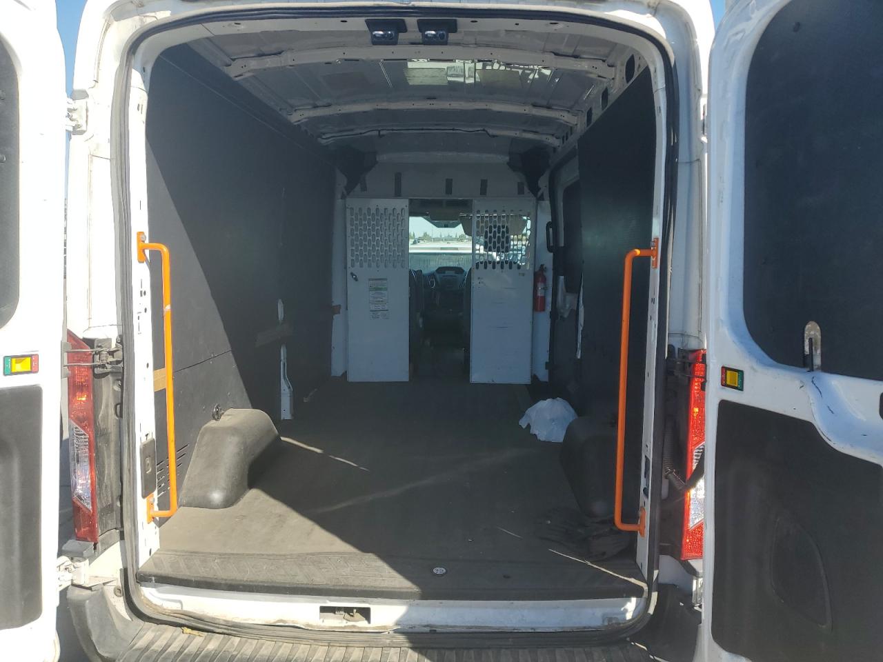 2019 Ford Transit T-150 VIN: 1FTYE2CM5KKB35741 Lot: 83860275