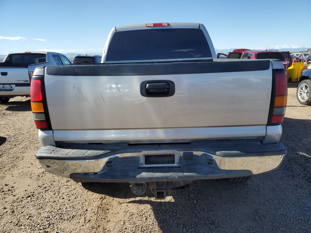 2004 GMC Sierra K2500 Heavy Duty VIN: 1GTHK23144F166957 Lot: 82698165