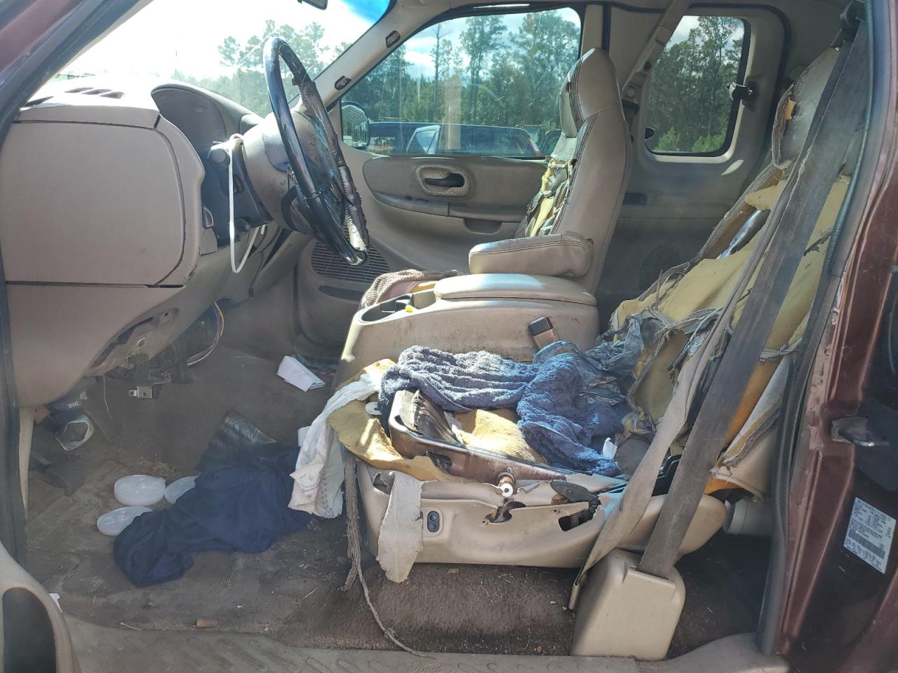 2000 Ford F150 VIN: 2FTRX17L2YCA46569 Lot: 90633935