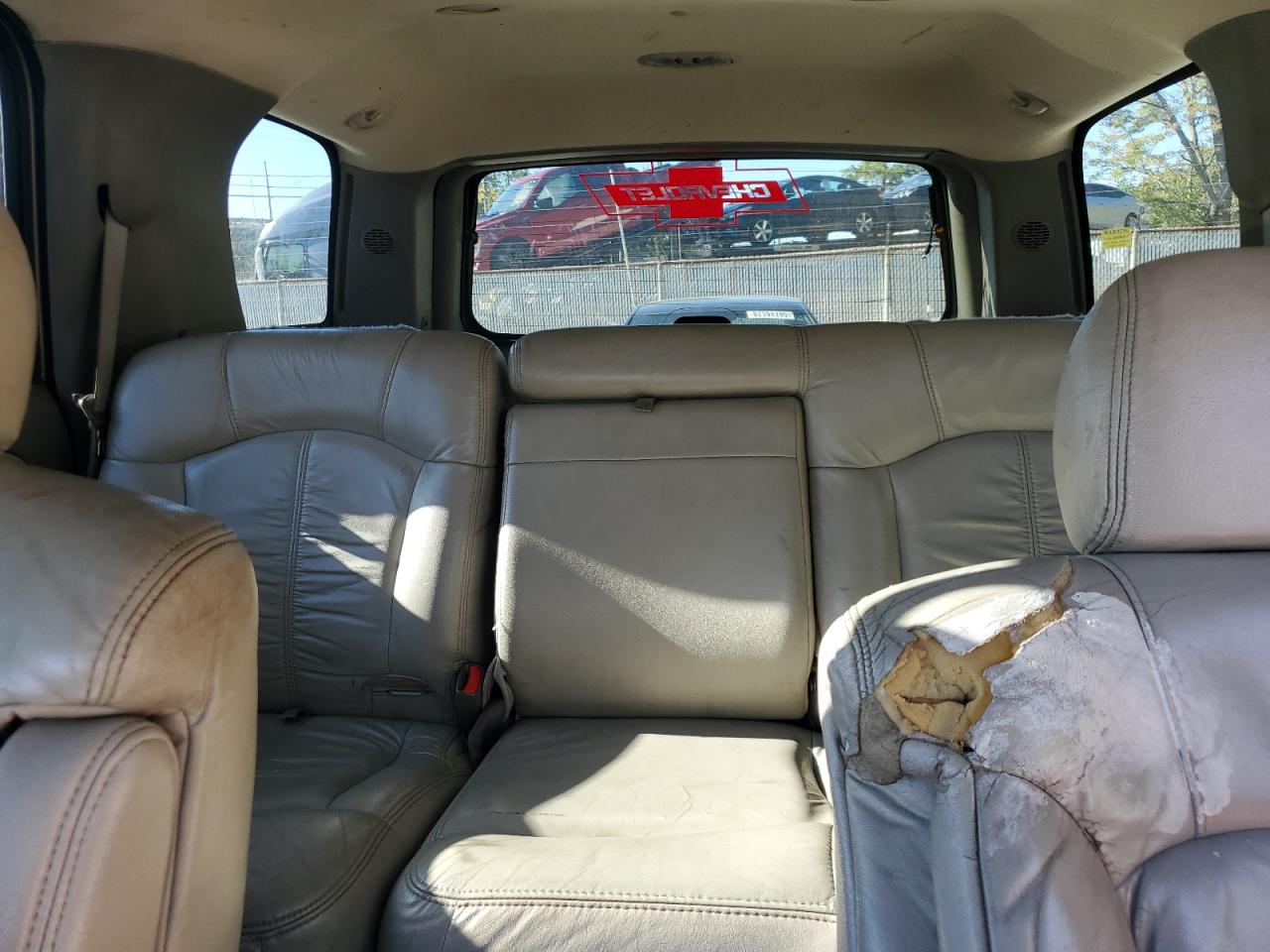 2002 Chevrolet Tahoe K1500 VIN: 1GNEK13Z22R293857 Lot: 85602325