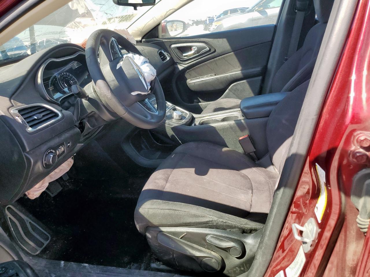 2015 Chrysler 200 Limited VIN: 1C3CCCAB1FN625254 Lot: 86311025