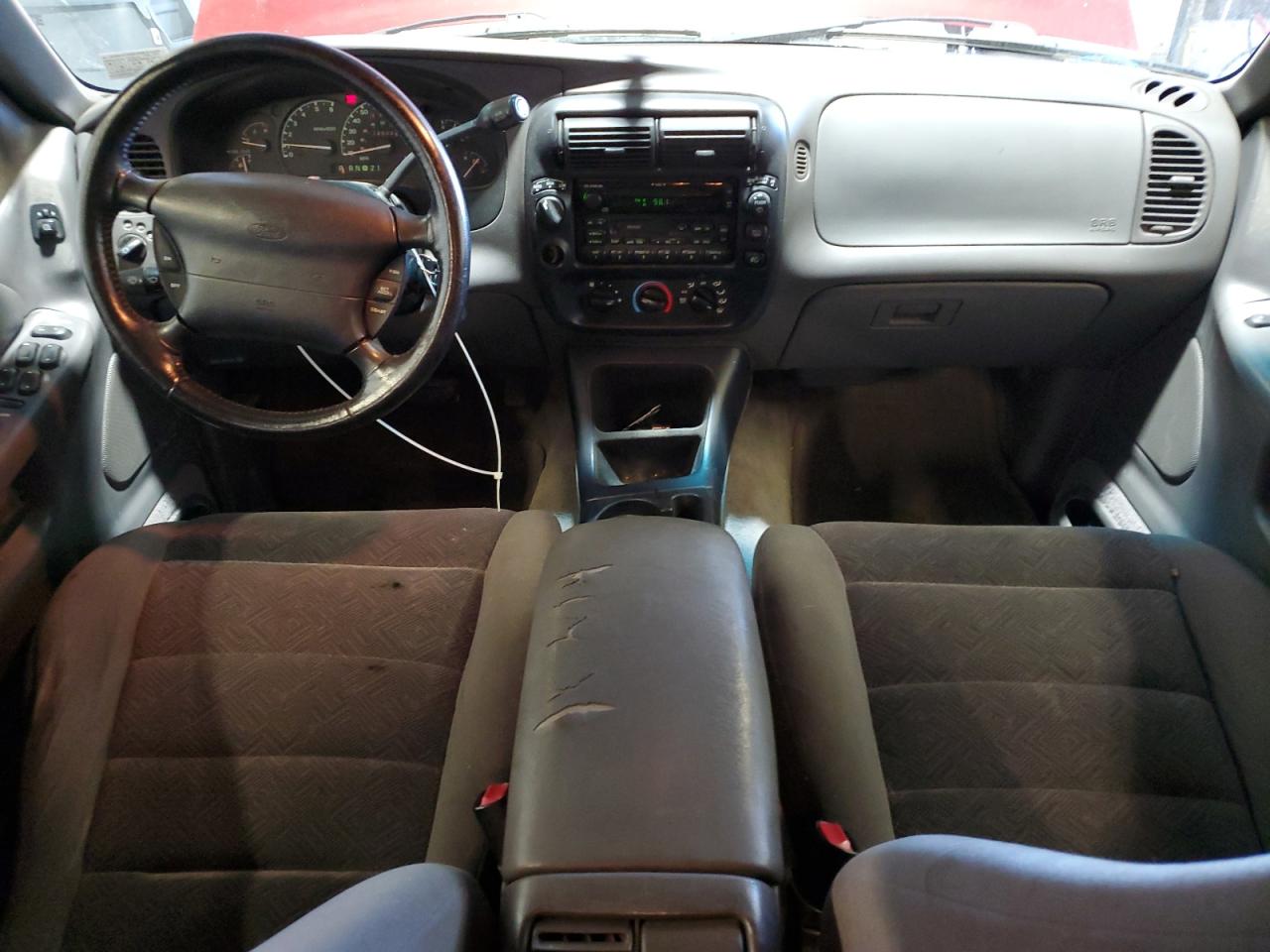2000 Ford Explorer Xlt VIN: 1FMZU73E5YZA24468 Lot: 82210305