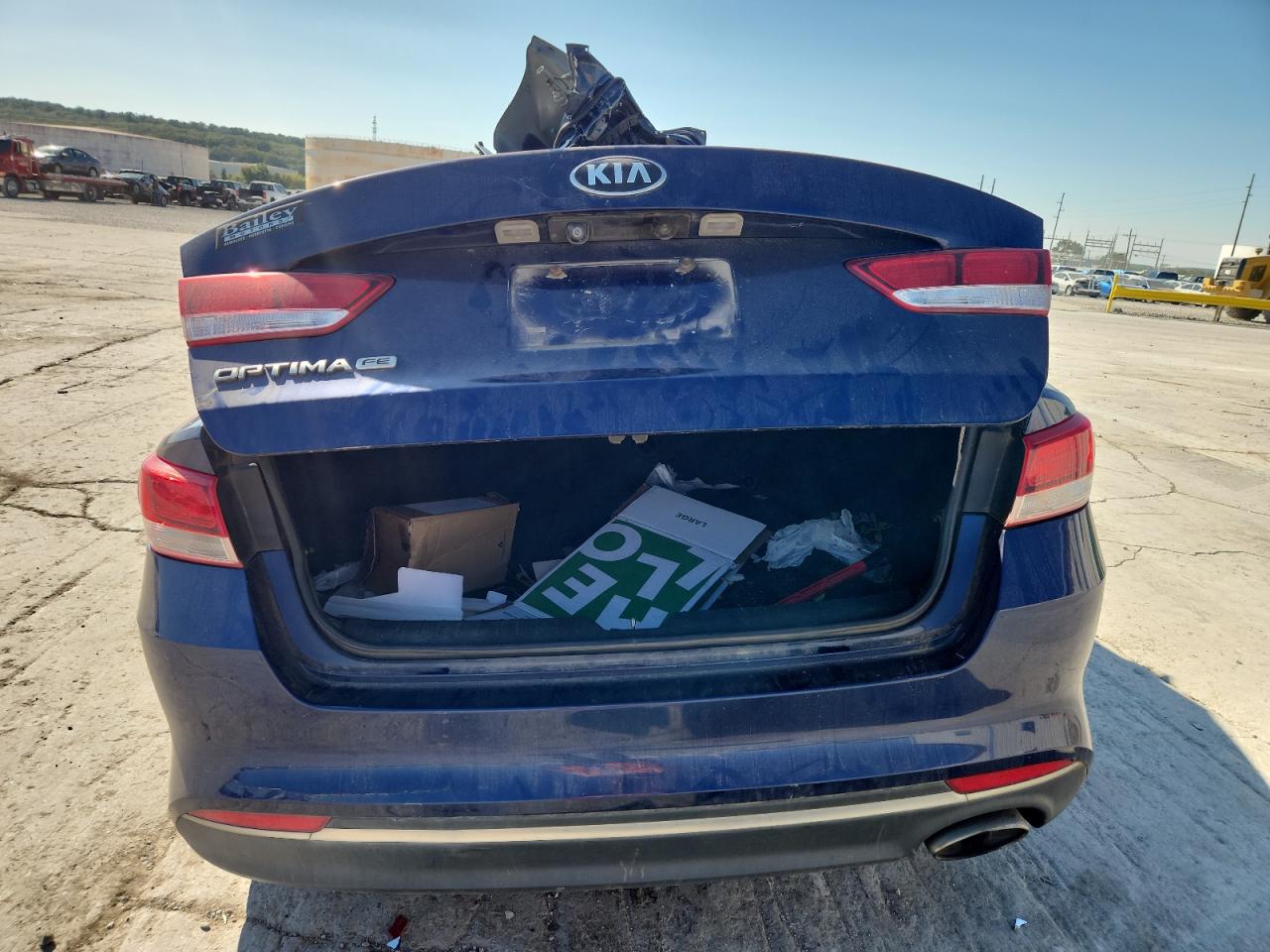 2017 Kia Optima Lx VIN: 5XXGT4L31HG160529 Lot: 82008275