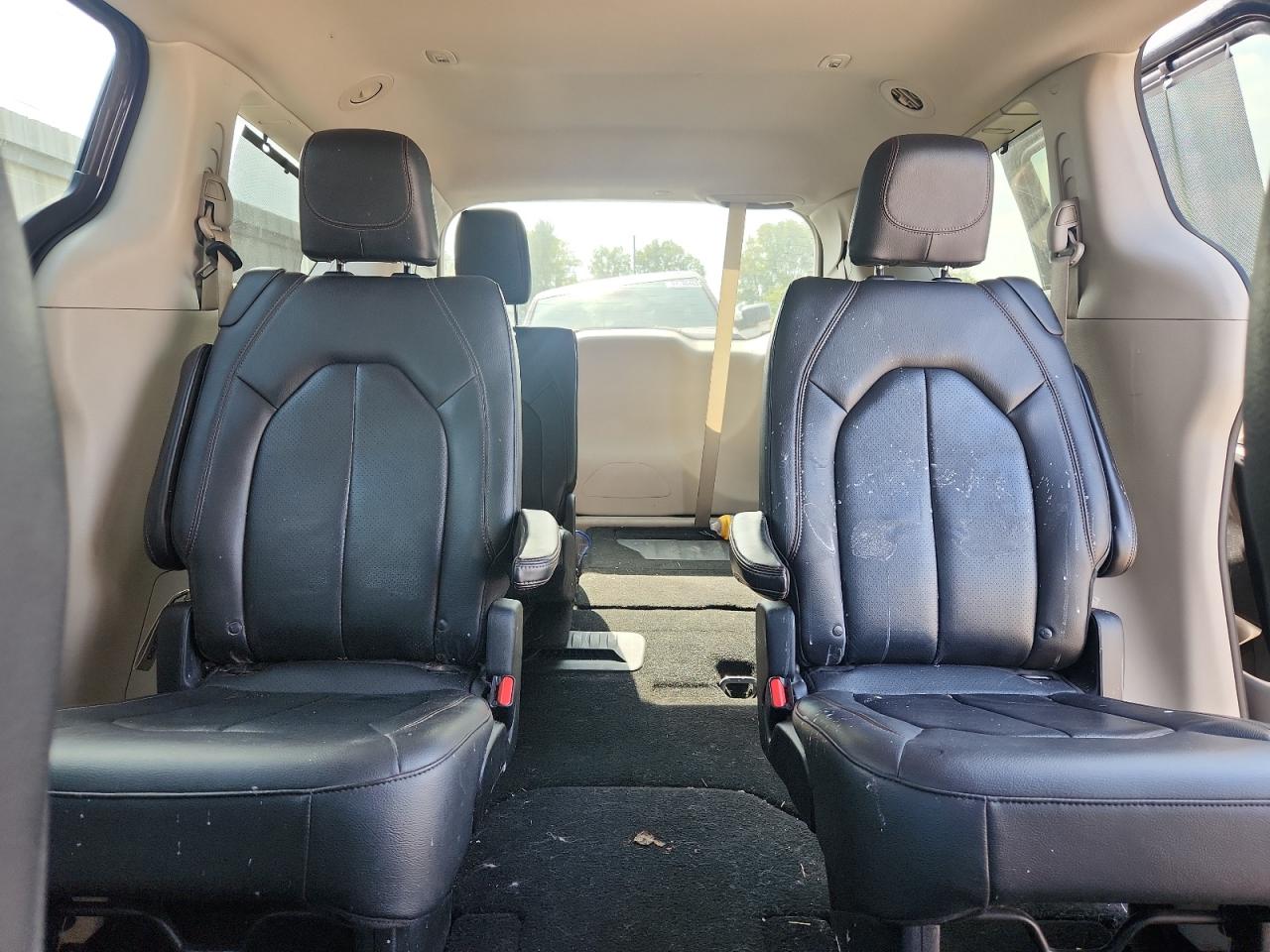 2020 Chrysler Pacifica Touring L VIN: 2C4RC1BG3LR279551 Lot: 81978205