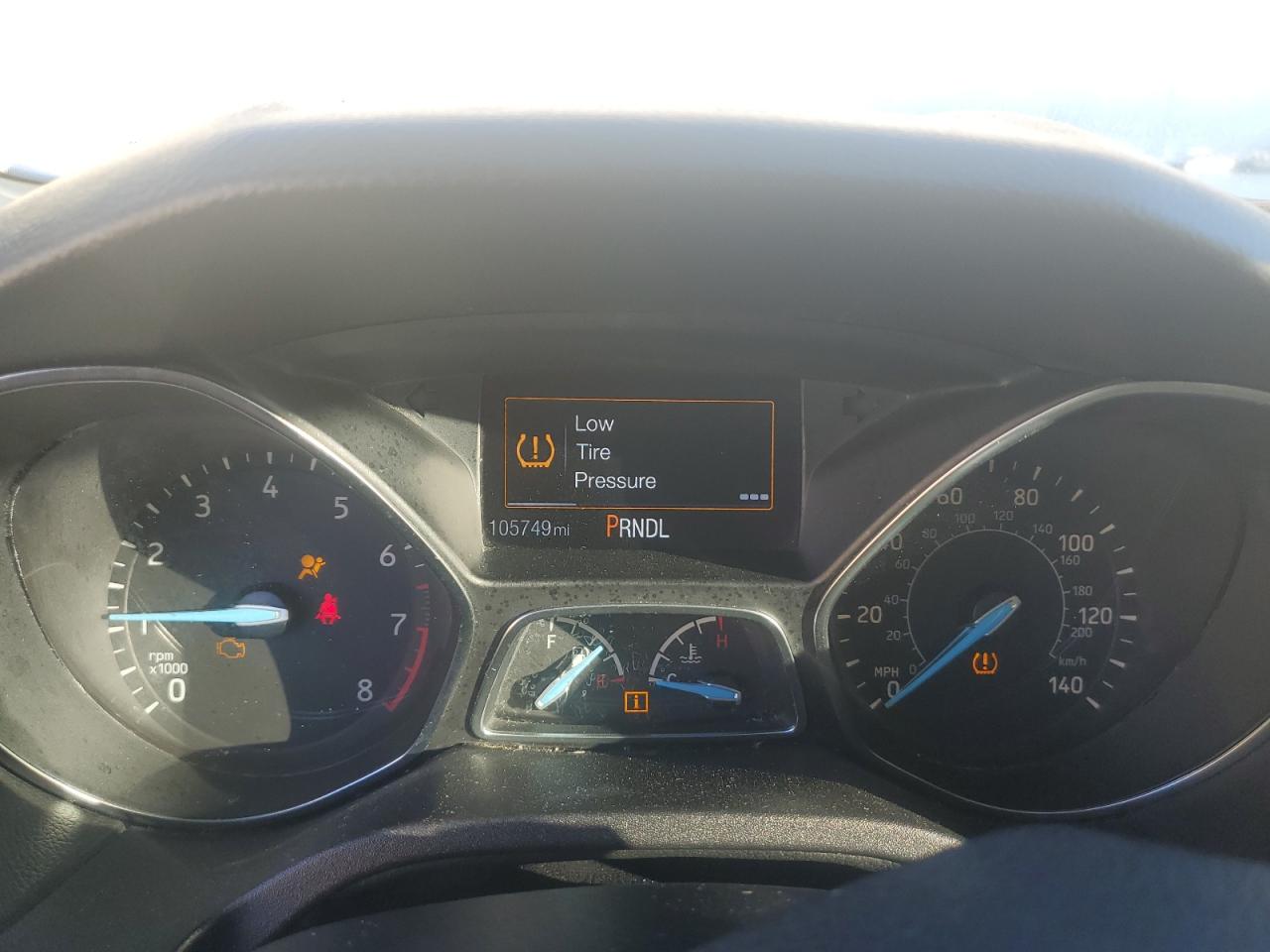 2015 Ford Focus Se VIN: 1FADP3K21FL376118 Lot: 82581215