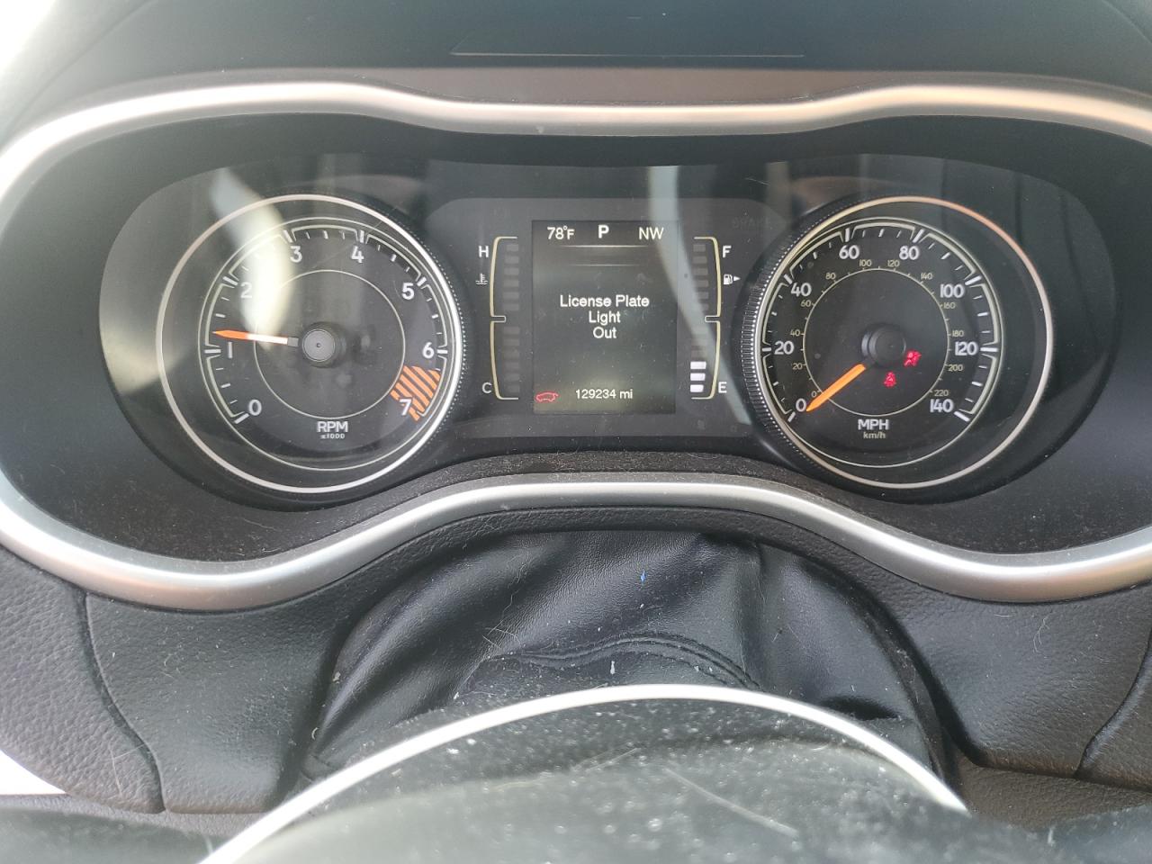 2015 Jeep Cherokee Latitude VIN: 1C4PJLCB1FW781739 Lot: 85152475