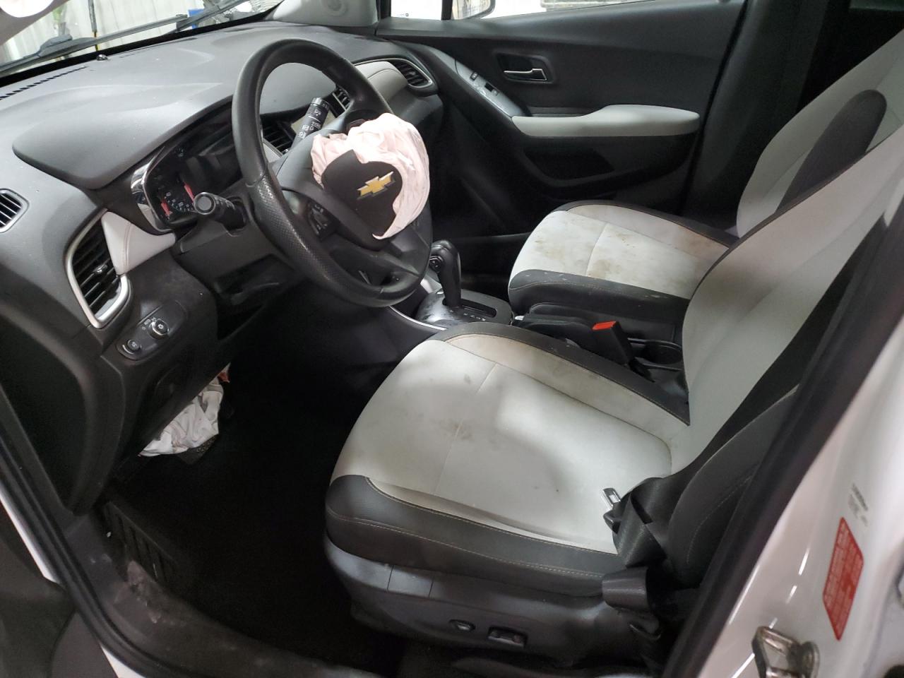 2019 Chevrolet Trax Ls VIN: 3GNCJNSB8KL265784 Lot: 82330925