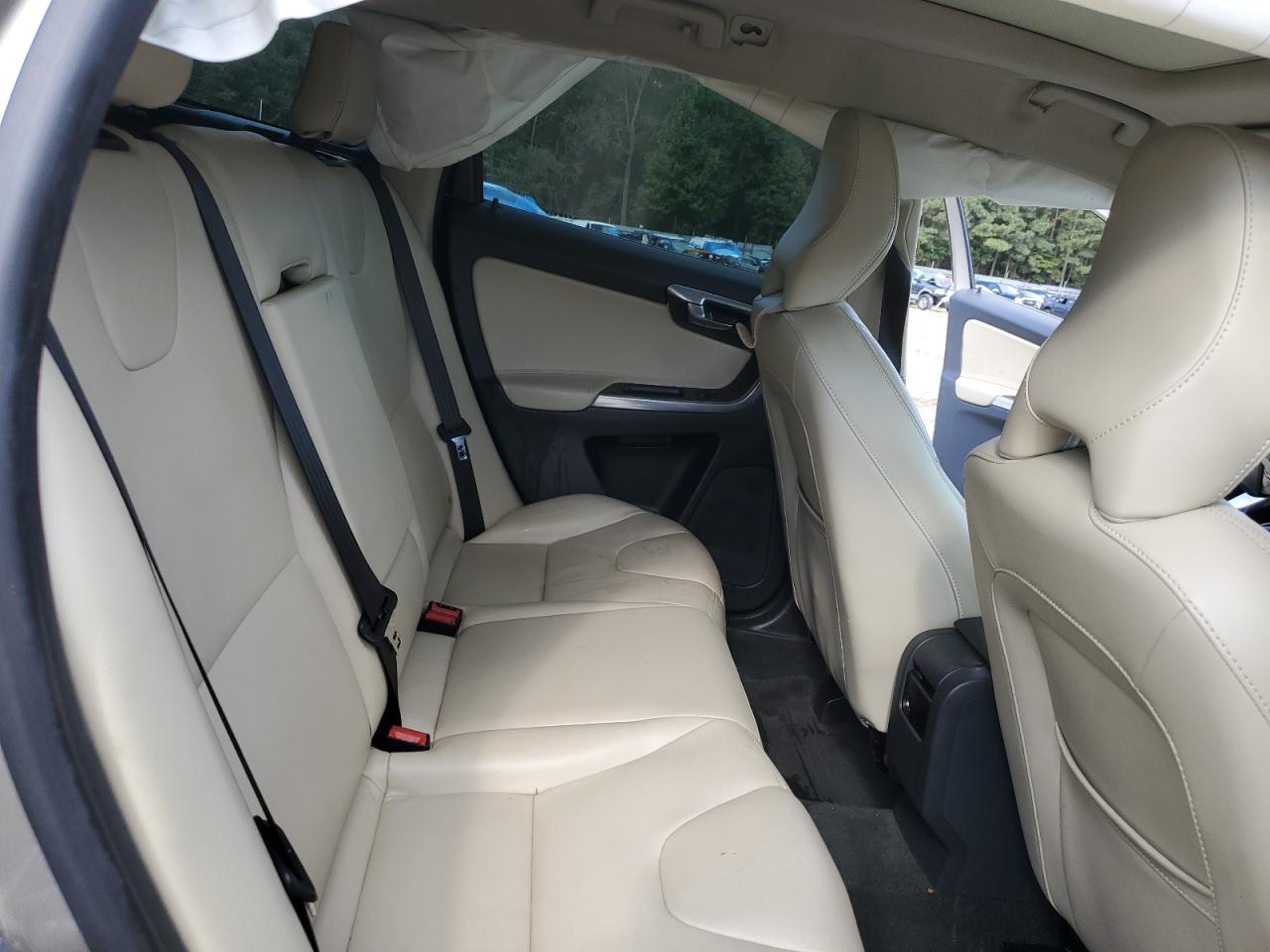 2016 Volvo Xc60 T5 Premier VIN: YV440MDK8G2910768 Lot: 84828655