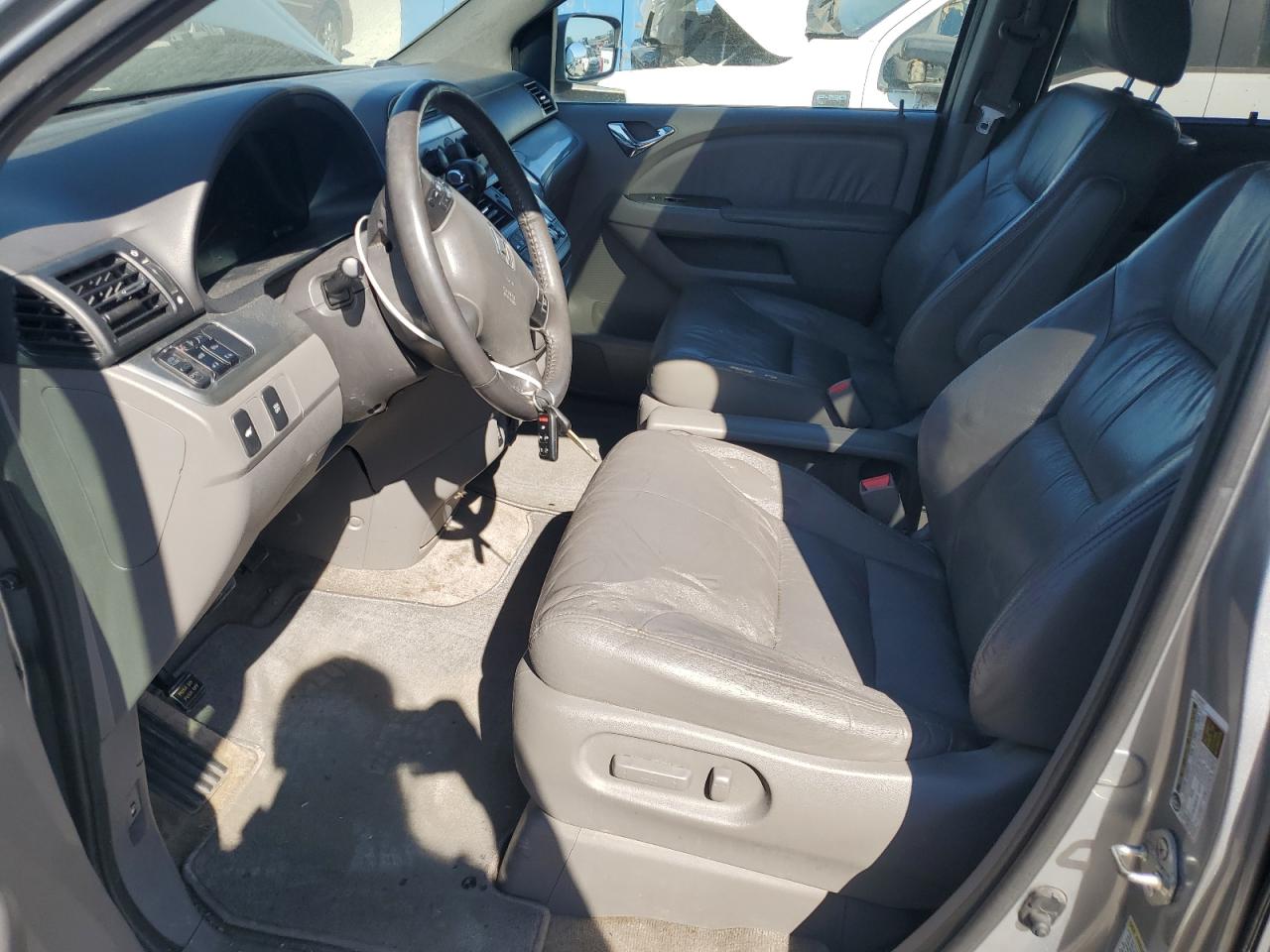 2010 Honda Odyssey Exl VIN: 5FNRL3H60AB083912 Lot: 84581025