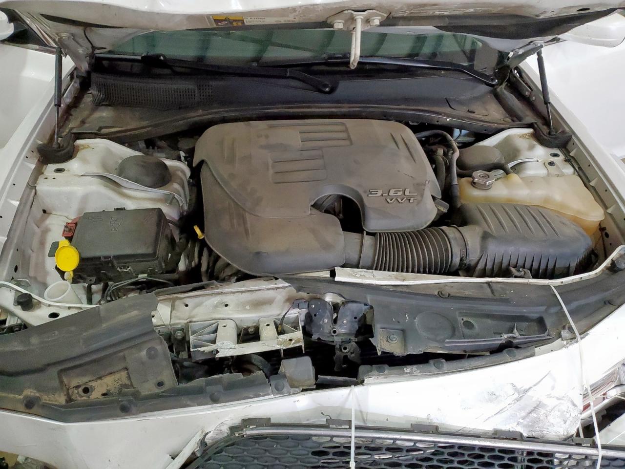 2016 Chrysler 300 Limited VIN: 2C3CCAAG1GH252940 Lot: 82216665