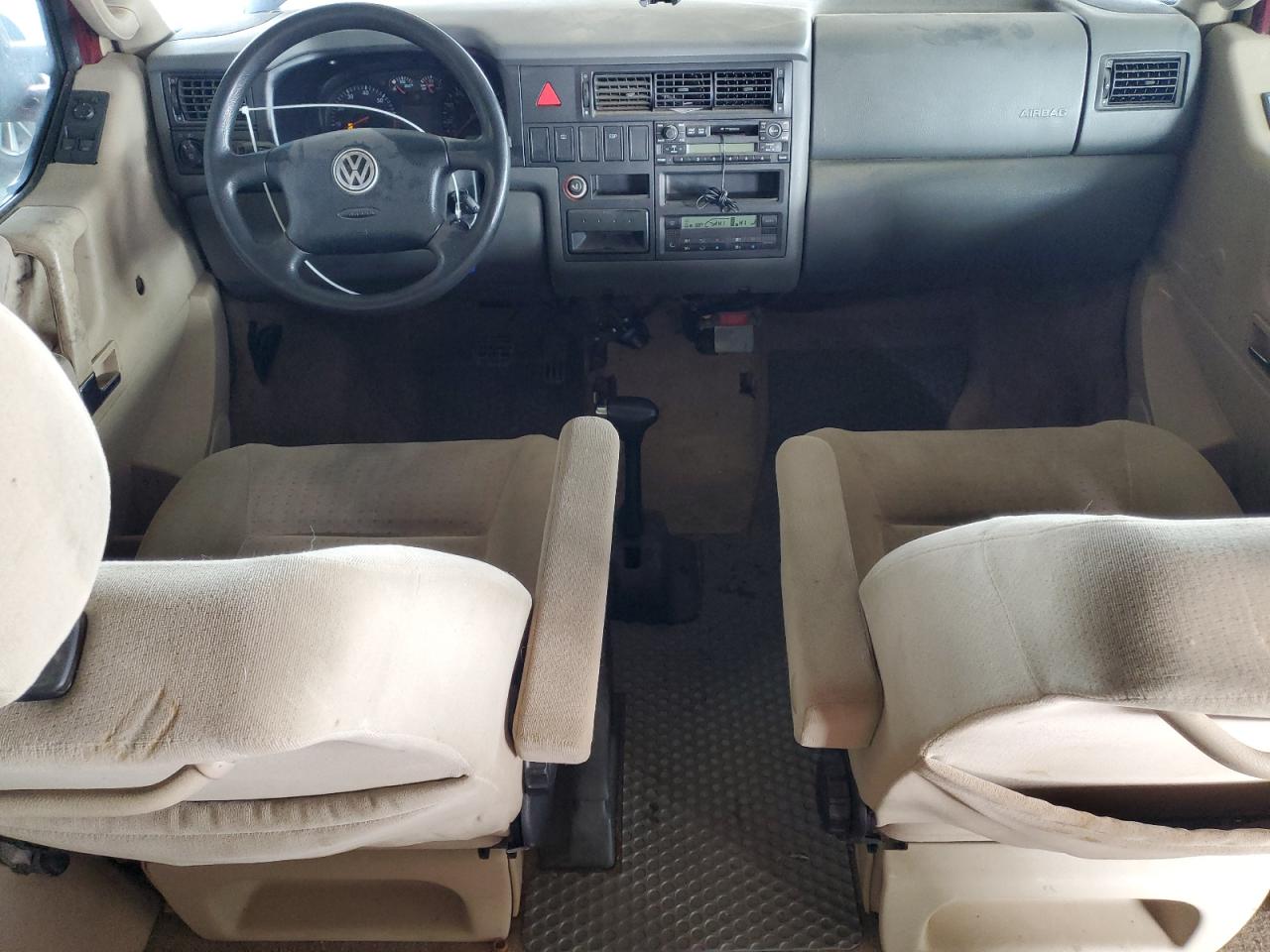 2001 Volkswagen Eurovan Gls VIN: WV2KB47011H112889 Lot: 81975065