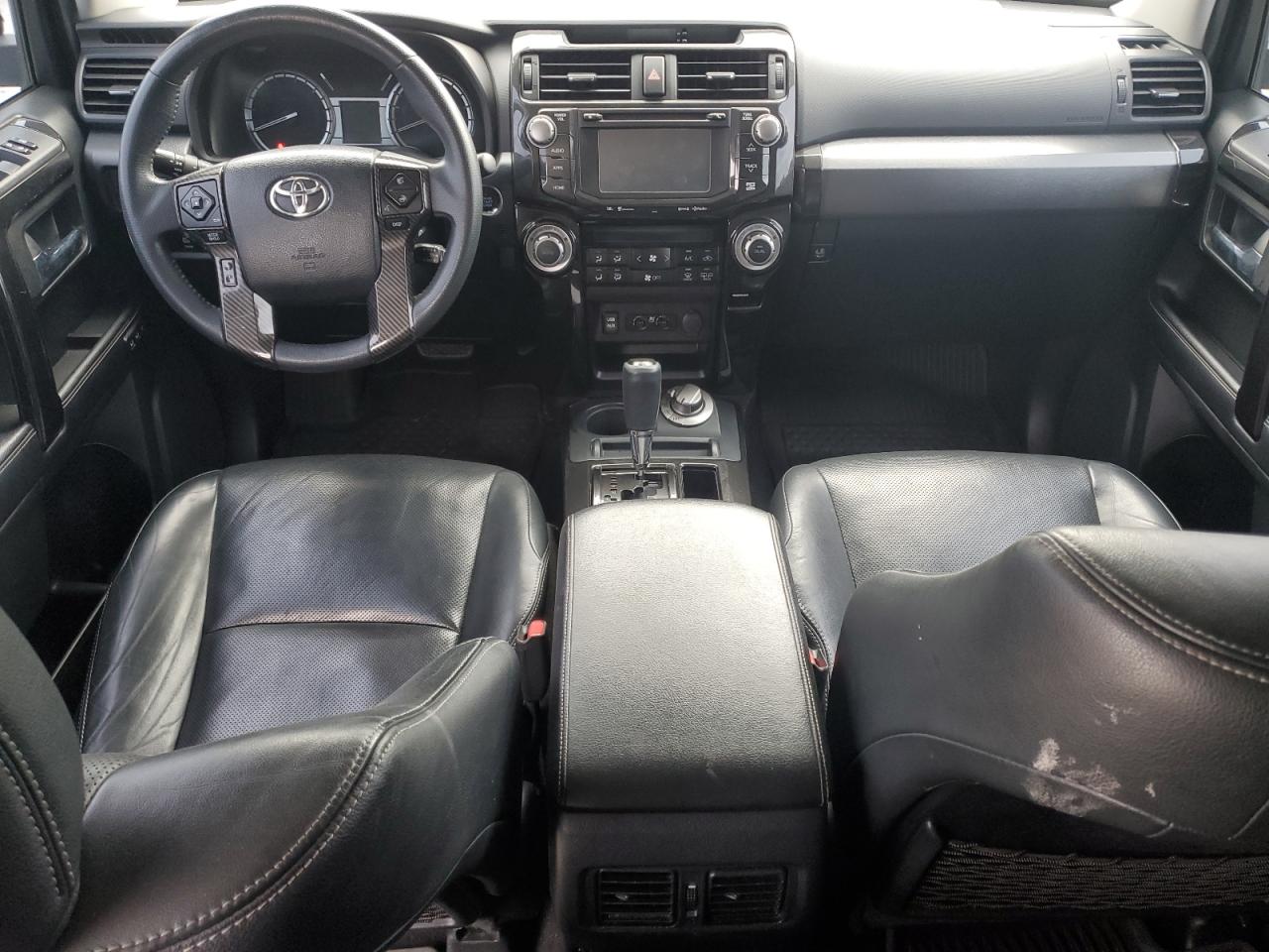 2019 Toyota 4Runner Sr5/Sr5 Premium VIN: JTEBU5JR8K5633483 Lot: 85838445