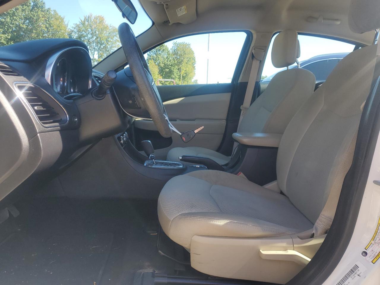2014 Chrysler 200 Lx VIN: 1C3CCBAB9EN170369 Lot: 84772685