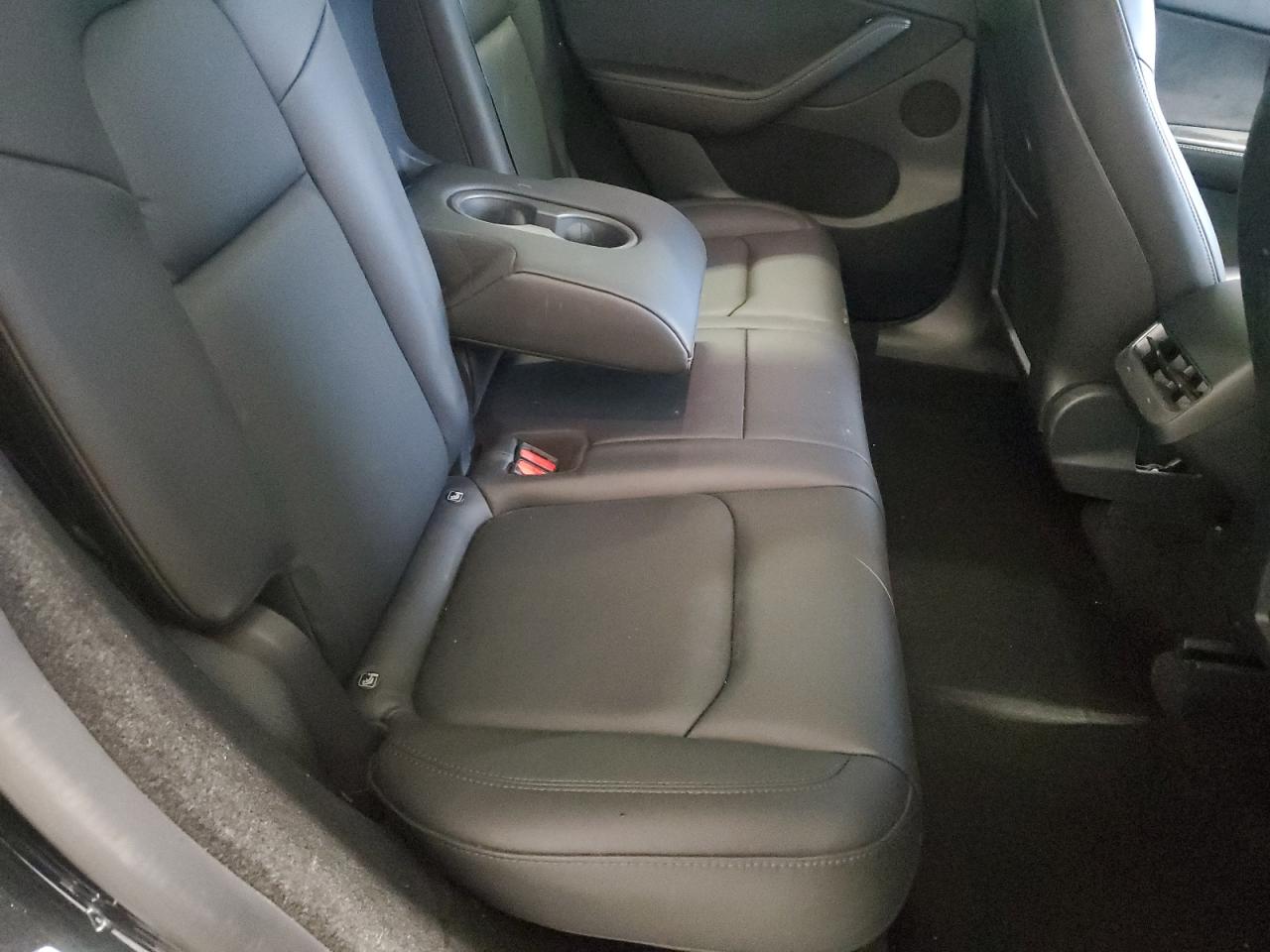 2022 Tesla Model Y VIN: 7SAYGDEE6NA006579 Lot: 86771345