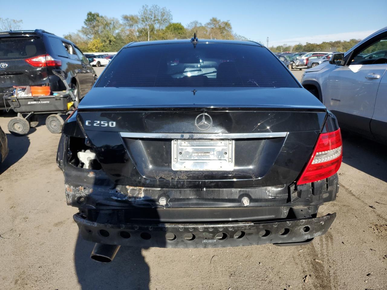 2014 Mercedes-Benz C 250 VIN: WDDGF4HBXEA963957 Lot: 84964605