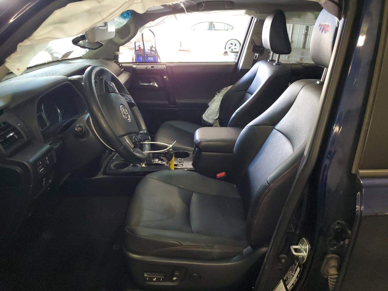 2019 Toyota 4Runner Sr5/Sr5 Premium VIN: JTEBU5JR2K5705732 Lot: 84521025